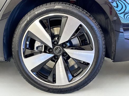 New 2025 Audi A5 2.0T Prestige image 9