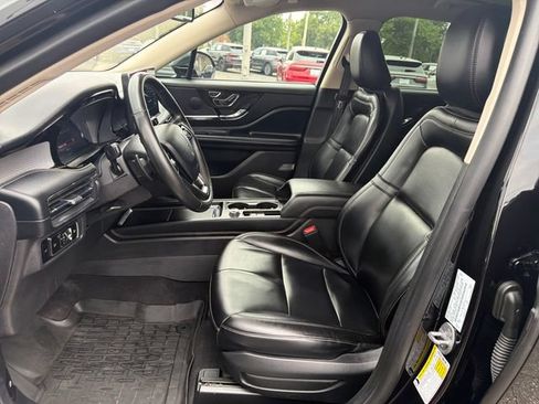 Certified 2023 Lincoln Corsair FWD image 12