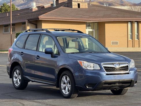 Used 2014 Subaru Forester 2.5i Premium image 3