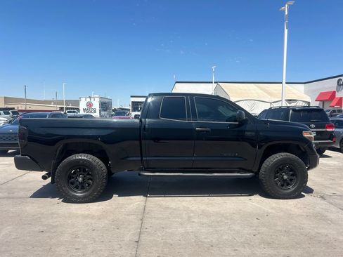 Used 2017 Toyota Tundra SR5 AWD/4WD image 2