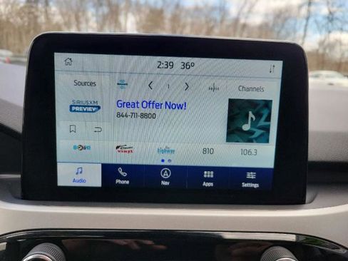 Used 2022 Ford Escape SE w/ Cold Weather Package image 15