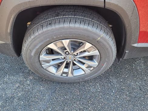 New 2026 Chevrolet Equinox LT w/ Safety and Technology Package FWD image 13