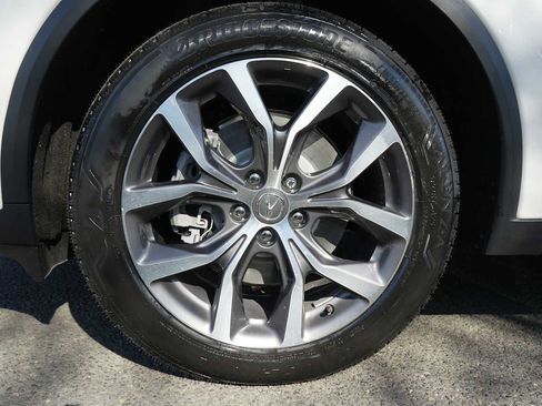 Certified 2024 Acura MDX SH-AWD w/ Technology Package image 9