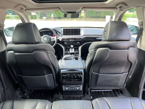 Used 2023 Acura MDX w/ Advance Package AWD/4WD image 36