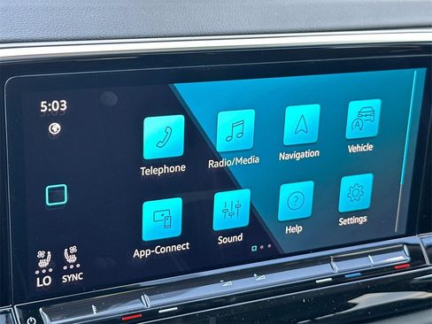 New 2025 Volkswagen Atlas SEL image 9