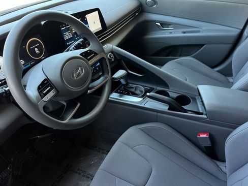Certified 2024 Hyundai Elantra SEL FWD image 12