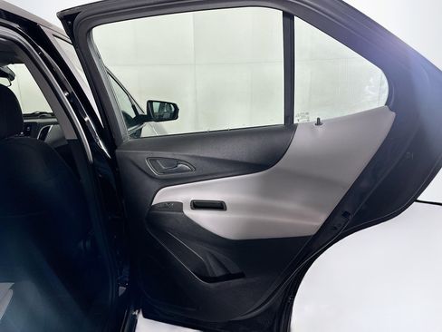 Used 2024 Chevrolet Equinox LS w/ Midnight Edition image 27