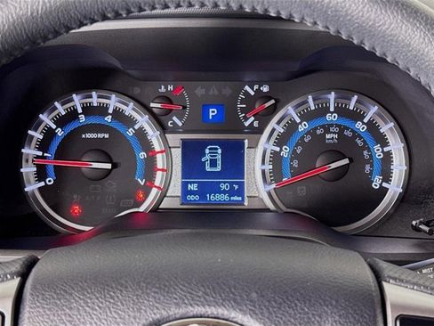 Used 2019 Toyota 4Runner SR5 Premium image 13