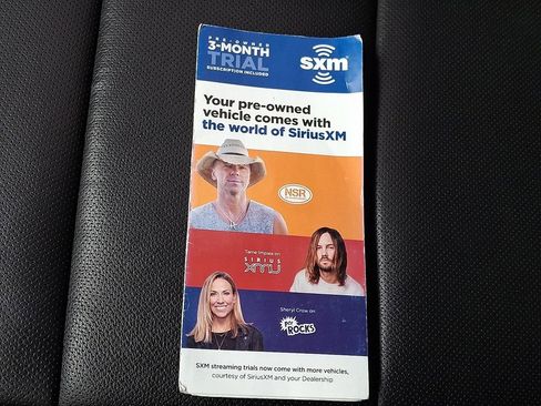 Used 2023 GMC Yukon SLT image 34