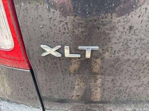 Used 2015 Ford Explorer XLT w/ Equipment Group 202A image 9