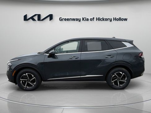 New 2025 Kia Sportage LX image 4