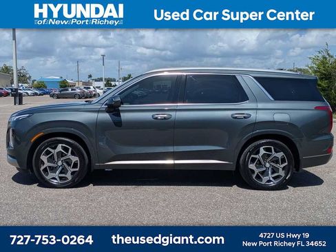 Certified 2022 Hyundai Palisade Calligraphy w/ Winter Package AWD/4WD image 2