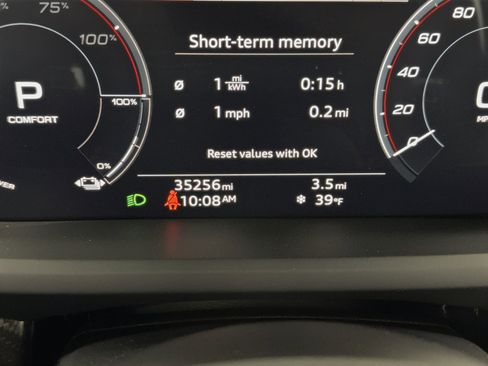 Used 2022 Audi e-tron GT Prestige w/ Prestige Package image 23