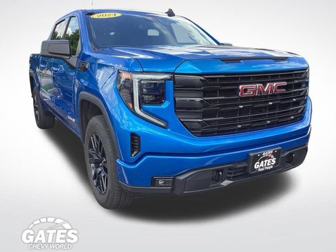 Used 2024 GMC Sierra 1500 Elevation AWD/4WD image 1