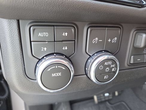 New 2026 GMC Yukon Elevation w/ Elevation Premium Package AWD/4WD image 6