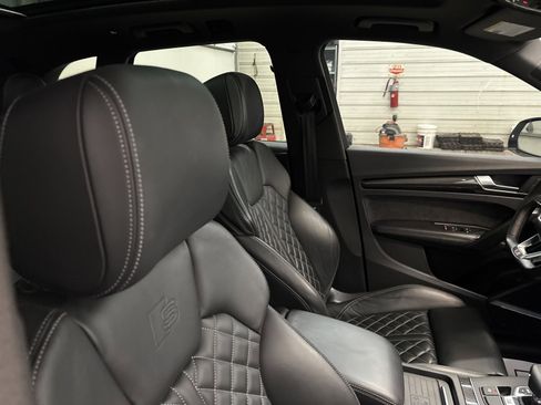 Used 2020 Audi SQ5 Premium Plus w/ Premium Plus Package image 29