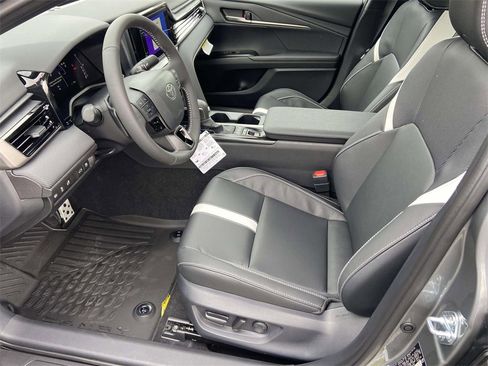 New 2026 Toyota Camry SE image 13