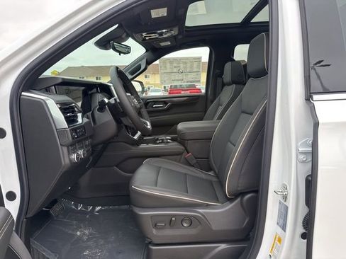 New 2026 GMC Yukon XL Elevation AWD/4WD image 13