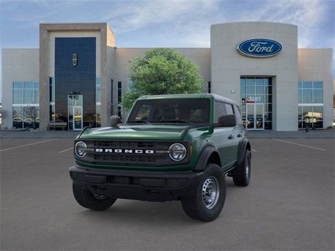 New 2025 Ford Bronco 4-Door image 2