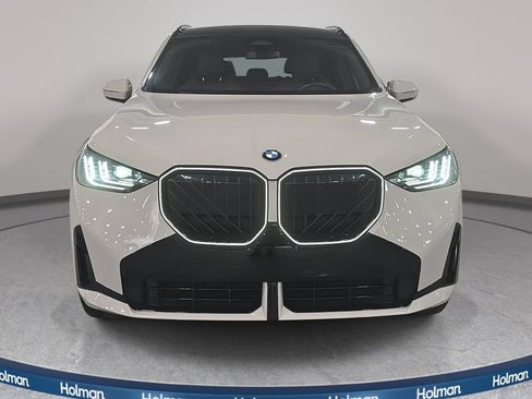 Used 2025 BMW X3 xDrive30i w/ M Sport Package AWD/4WD image 3