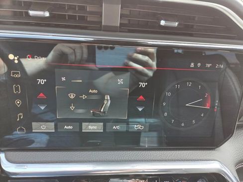 Used 2023 GMC Sierra 1500 Denali AWD/4WD image 25