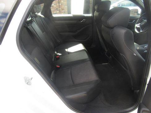 Used 2020 Honda Accord Sport image 8