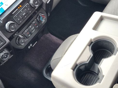 Used 2016 Ford F150 XLT w/ Equipment Group 302A Luxury image 21