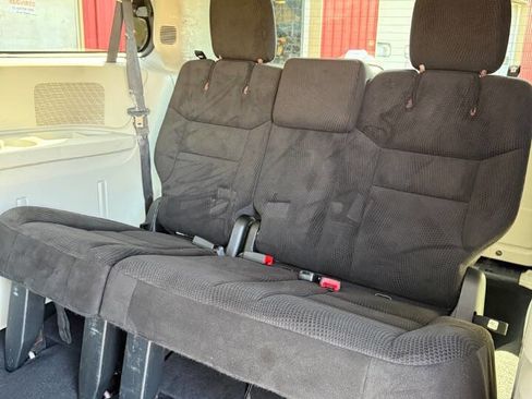 Used 2017 Dodge Grand Caravan SE w/ Power Window Group image 12