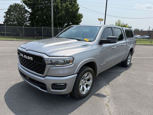 Used 2025 RAM 1500 Big Horn AWD/4WD image 1