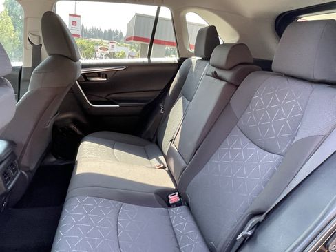 Certified 2025 Toyota RAV4 XLE AWD/4WD image 14