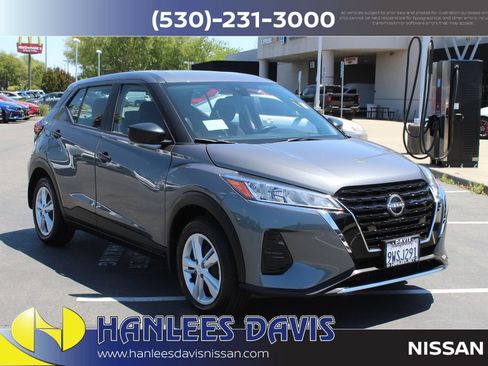 Used 2025 Nissan Kicks Play S FWD image 5
