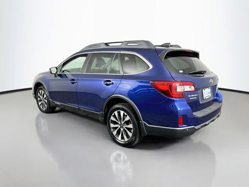 Used 2017 Subaru Outback 2.5i Limited AWD/4WD image 5
