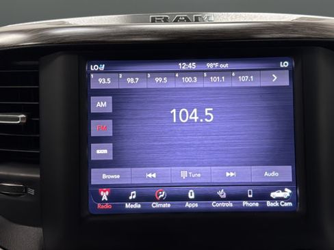 Used 2019 RAM 1500 Laramie AWD/4WD image 13
