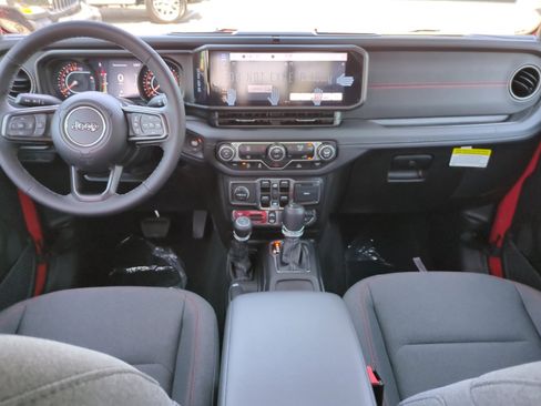 New 2025 Jeep Gladiator Rubicon w/ Steel Bumper Group image 20