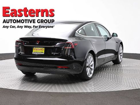 Used 2018 Tesla Model 3 Mid Range RWD image 5