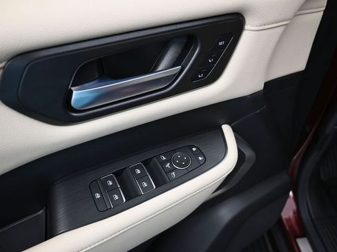 New 2025 Nissan Armada Platinum w/ Convenience Package AWD/4WD image 11