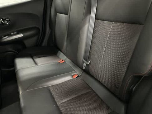 Used 2015 Nissan Juke SL FWD image 11