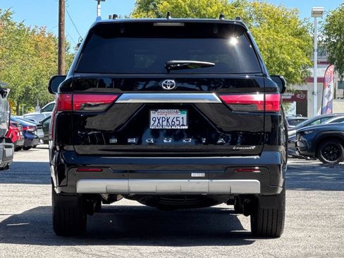 Certified 2026 Toyota Sequoia Capstone w/ Tow Technology Package AWD/4WD image 4