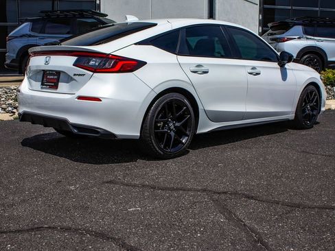 Used 2025 Honda Civic Sport image 6