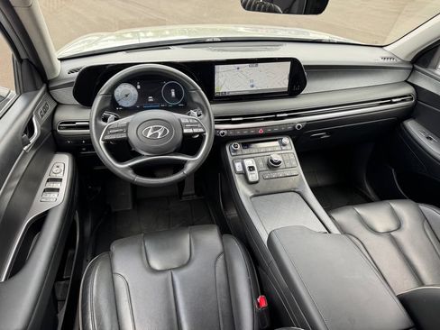 Used 2024 Hyundai Palisade Limited FWD image 16