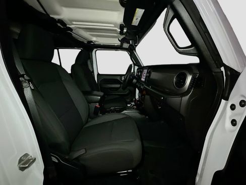 Used 2023 Jeep Wrangler Unlimited w/ 8.4" Radio Group AWD/4WD image 35