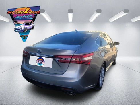 Used 2013 Toyota Avalon Limited FWD image 5