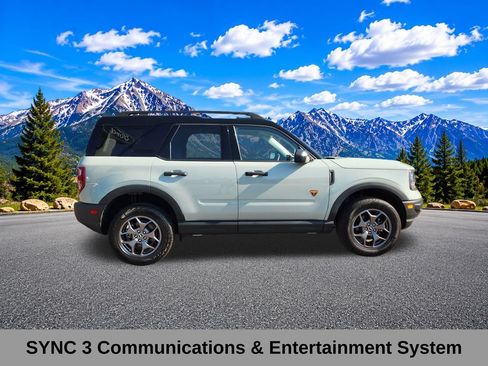 Used 2024 Ford Bronco Sport Badlands AWD/4WD image 3