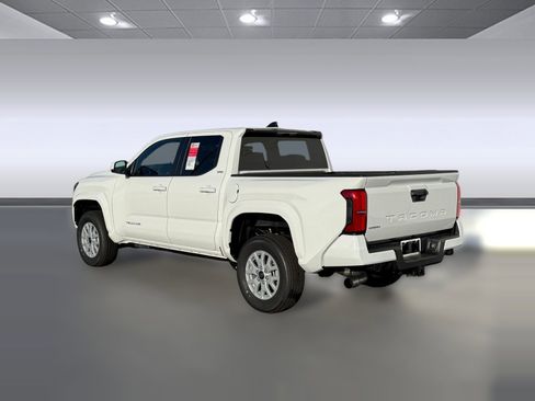 New 2026 Toyota Tacoma SR5 RWD image 3