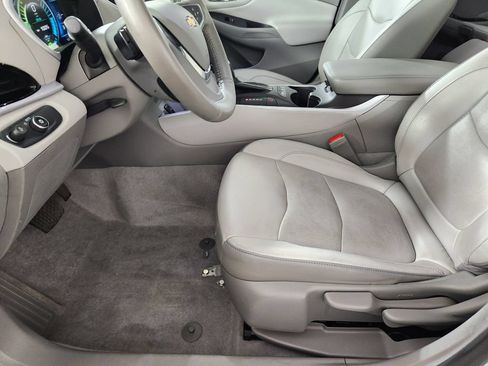 Used 2018 Chevrolet Volt LT w/ LT Driver Confidence Package FWD image 12