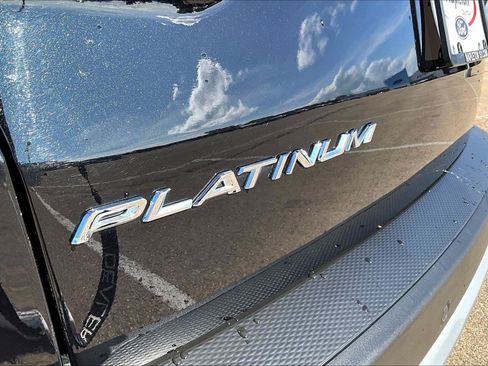 Used 2024 Ford Escape Platinum AWD/4WD image 10