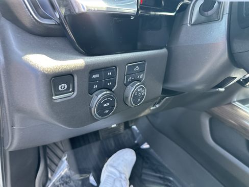Certified 2023 Chevrolet Silverado 1500 RST AWD/4WD image 13
