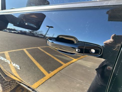 Used 2025 Chevrolet Silverado 2500 ZR2 image 11