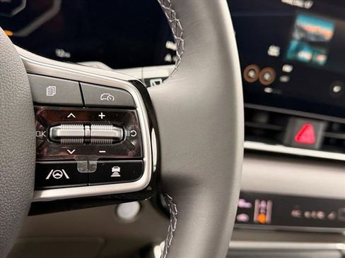 New 2026 Kia Carnival SX image 18