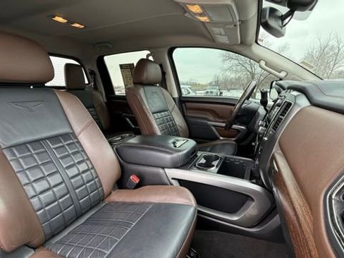 Used 2019 Nissan Titan Platinum Reserve w/ Platinum Utility Package image 19